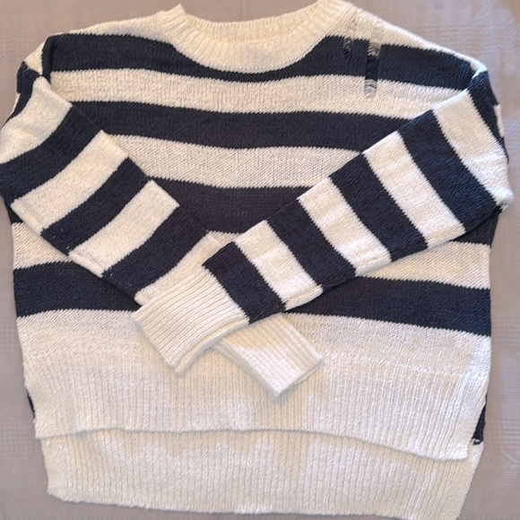 C&C California blue and cream strip size large - Picture 2 of 5